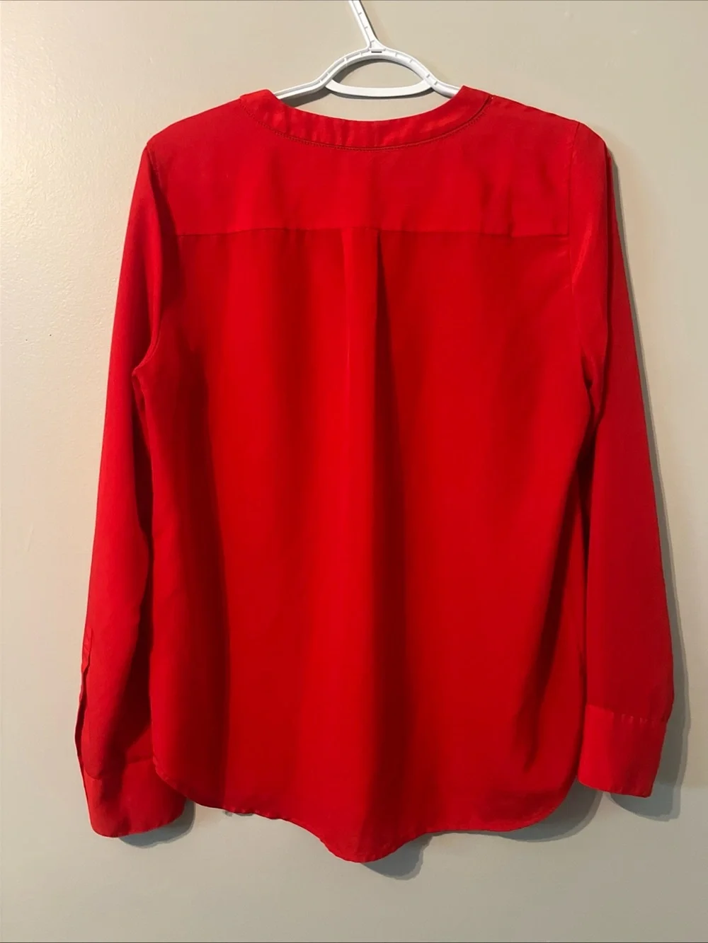 Women’s J.Crew Red V-Neck Long Sleeve Blouse Medium Lightweight